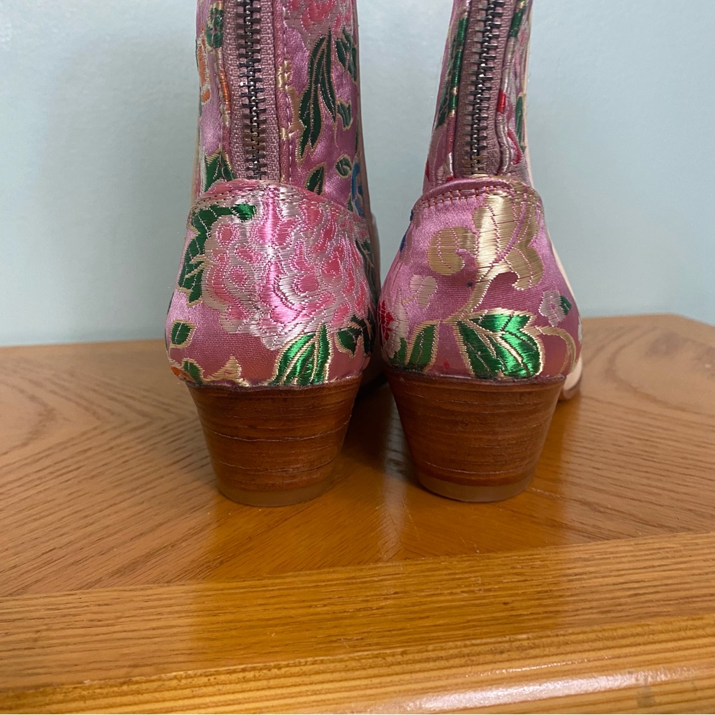 Momo New York Selina Western Silk Leather Boots Cowboy Size 11 Floral Pink Cream — image 8 of 8